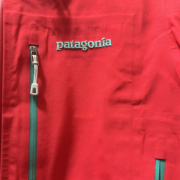 Patagonia Gor-tex Rain Jacket - Picture 2 of 3